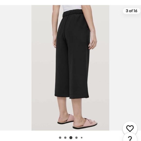 Lululemon Noir Crops - Picture 2 of 4
